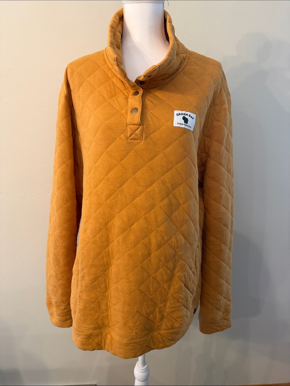 Techstyles Women's 2XL Gold Green Bay Football 1/4 Snap Quilted Sweatshirt